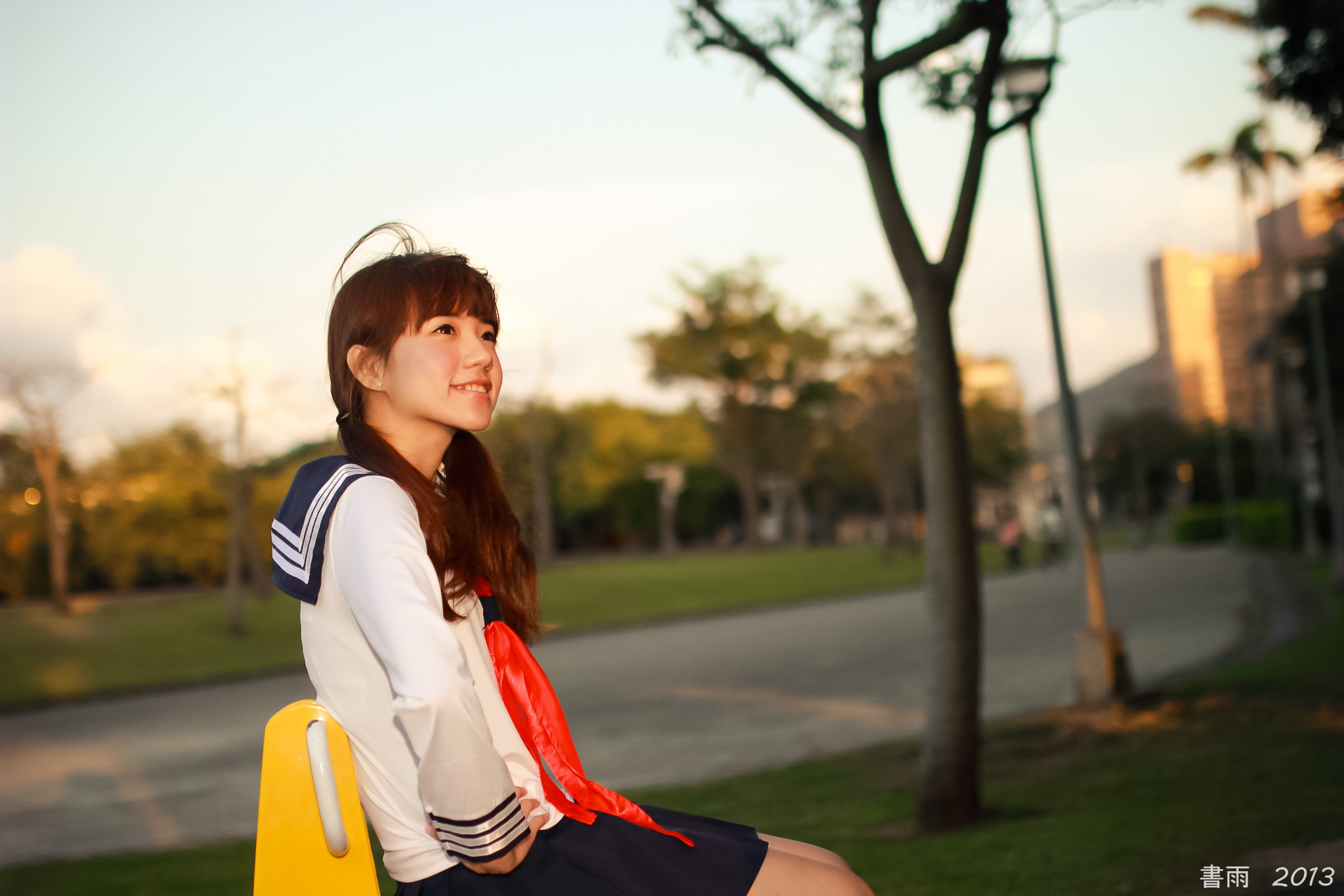 [Beautyleg番外篇]2013-10-28 珊珊士林科工馆外拍 2